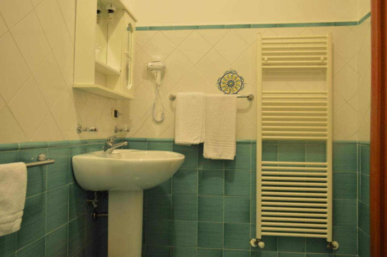 B&B Scalea Rooms Екстериор снимка